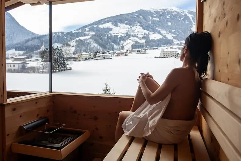 Hotel Held telt maar liefst 7 sauna's die soms een prachtig uitzicht over het Zillertal bieden. © Hotel Held